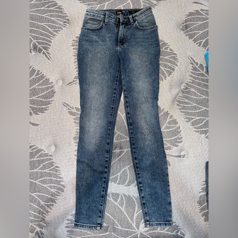Women’s Lee High Rise Skinny leg jeans